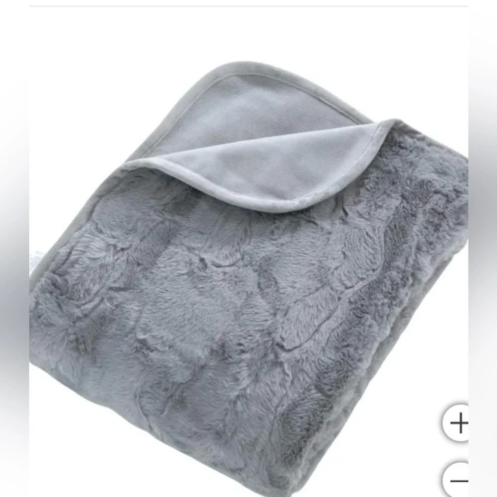 Brentwood Originals Oversized Waterproof Pet Blanket and Furniture Pro…